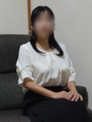 眞角 ともえ
